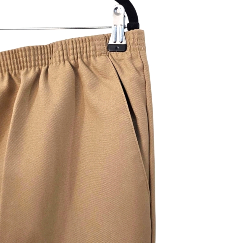 NWT Alfred Dunner Classics Womens Mid Rise Straight Pull-On Pants Size 16 - Picture 4 of 8